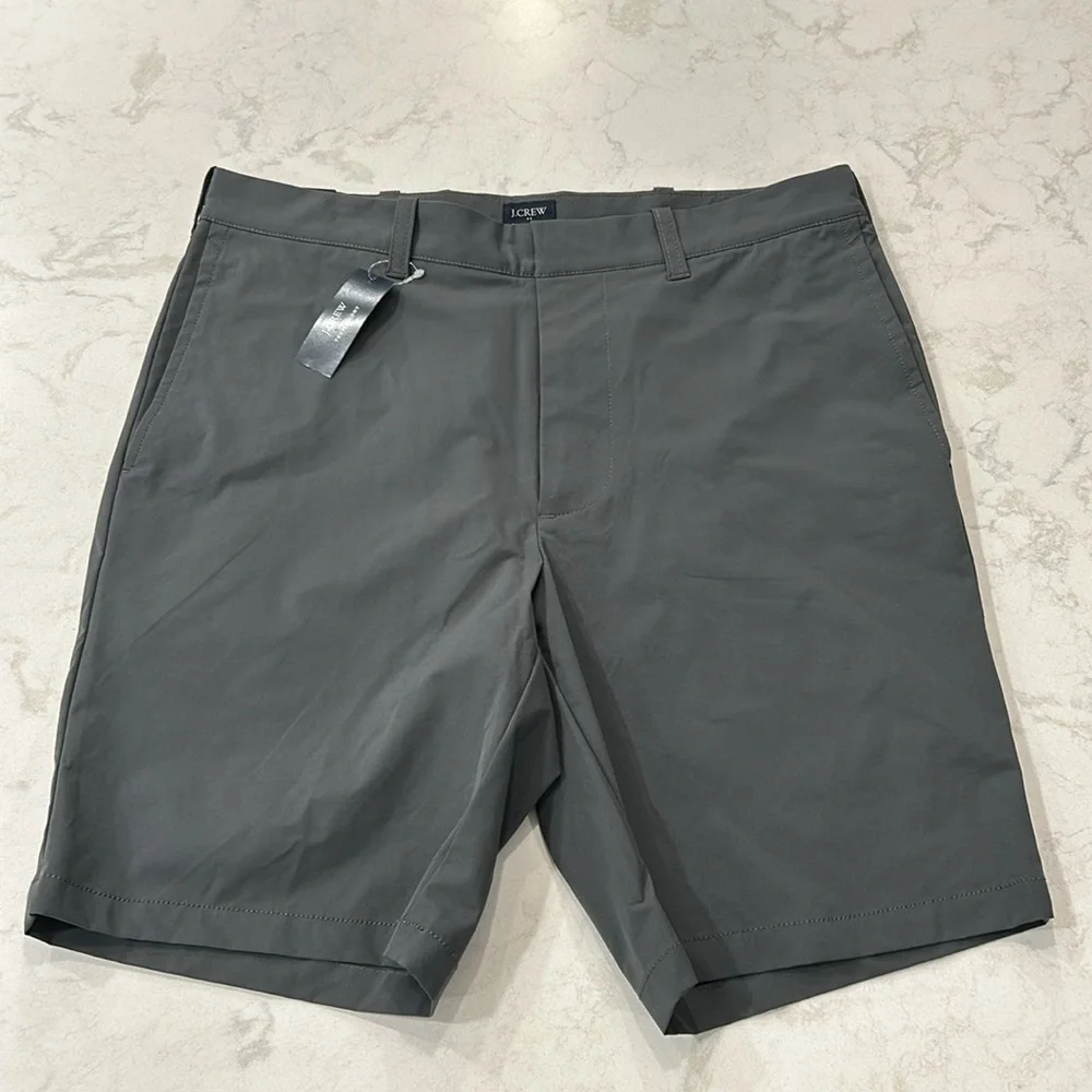 NWT J. Crew Men’s Tech Shorts 9'' Inseam Performance Classic Fit Grey Size 31